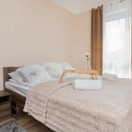 Beaufort Estate By Renters Гдыня