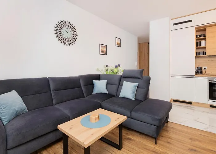 Beaufort Estate By Renters * Gdynia